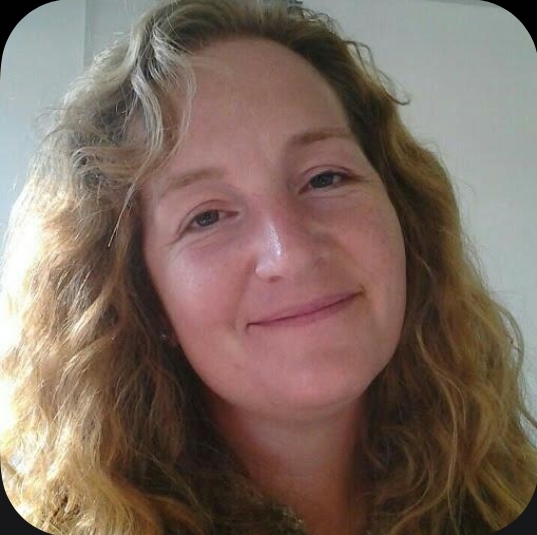 Renee Brown headshot